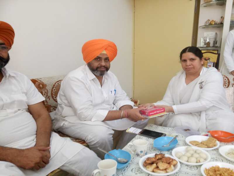 Congress leader khushbaj singh jatana ji visit Brahmakumaris center